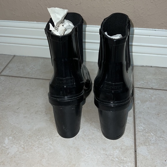 HUNTER Chelsea Style High Gloss Heeled Ankle Rain Boots Sz 9 - Picture 5 of 10